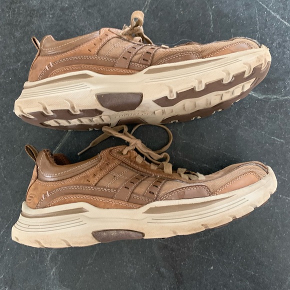 SKECHERS | Men’s casual leather combo shoes. Sz 8 - Picture 1 of 7